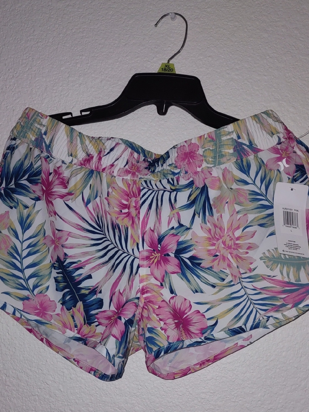 Hurley Size L Floral Athletic Shorts NWT